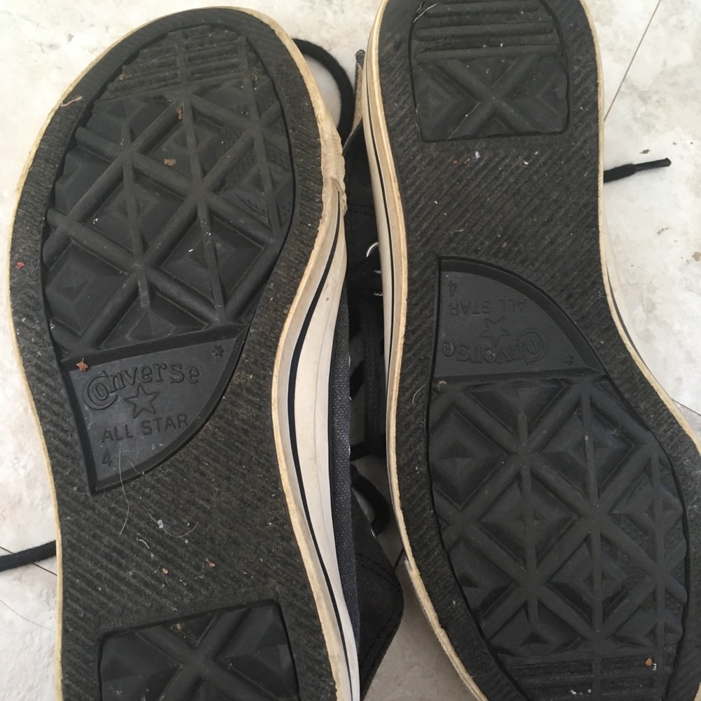 Converse - Picture 2 of 2
